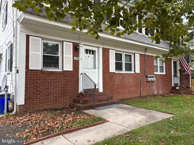119 Hillcrest Avenue - Photo 1