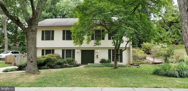 10316 Royal Road - Photo 1