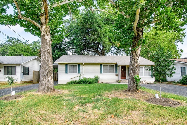 4510 Russell Dr - Photo 1