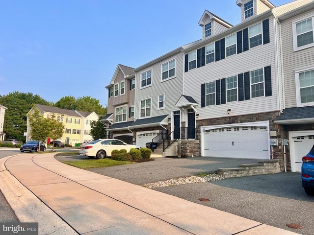 654 Jacobsen Circle - Photo 1