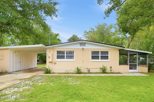 6813 Tinkerbell Lane - Photo 1