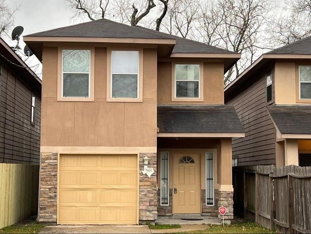 7915 Sealey Street - Photo 1