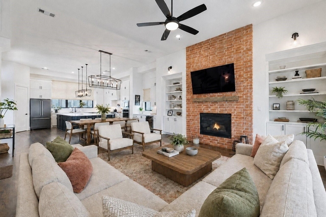 5326 Chandler Street - Photo 1