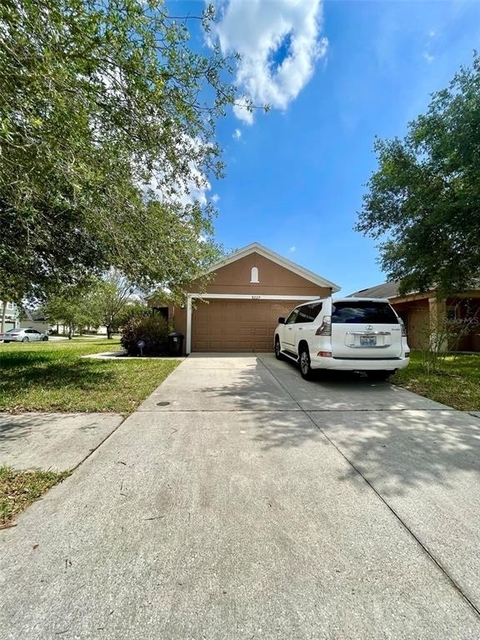 8227 Midnight Sun Court - Photo 1