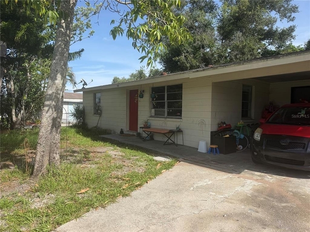 1422 23rd Avenue E - Photo 1
