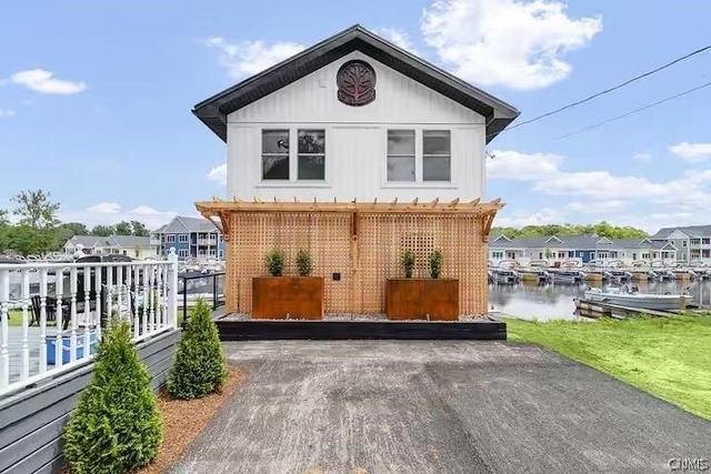 1004 Clifford Avenue - Photo 1