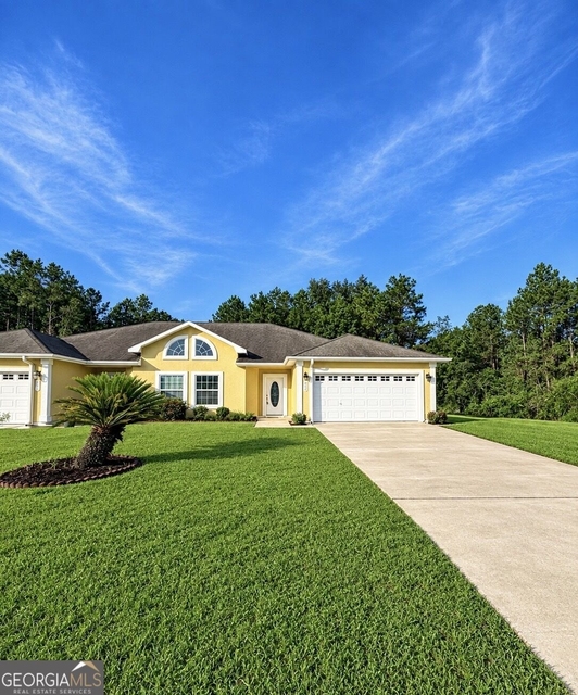 200 Royal Palms Avenue - Photo 1