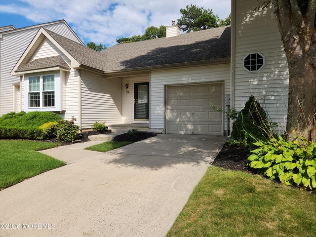 21 Timberline Drive - Photo 1