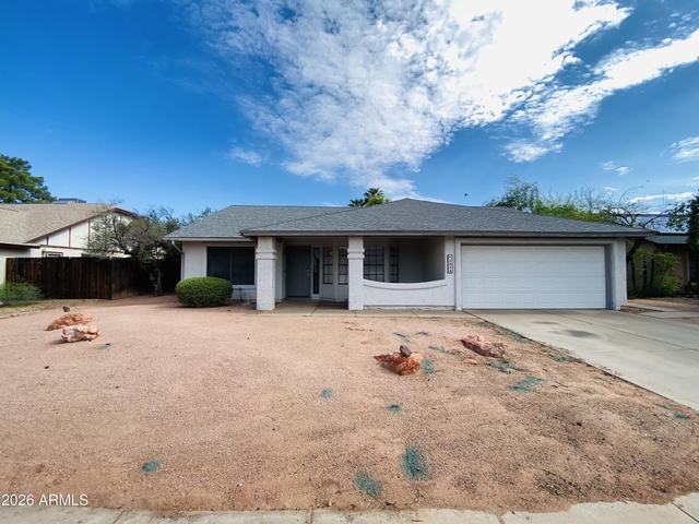 1524 W Mission Drive - Photo 1