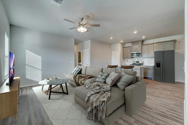 9336 Nw 125th Street - Photo 1