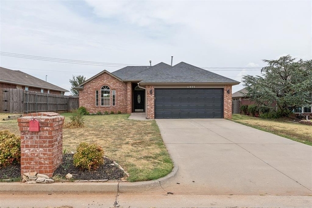 11933 Nw 7th Street - Photo 1