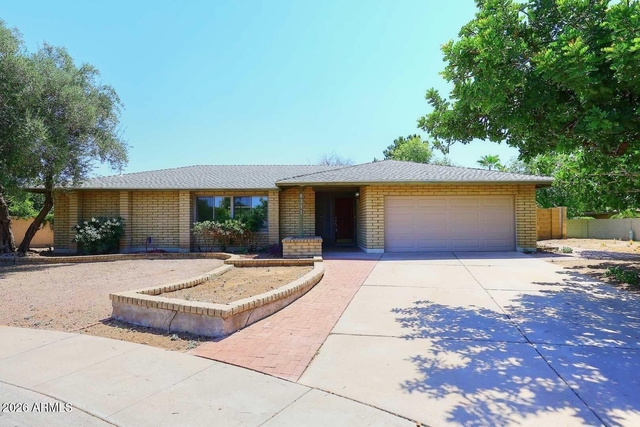 8311 E Via De Sereno -- - Photo 1