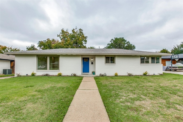 3517 Woodleigh Drive - Photo 1
