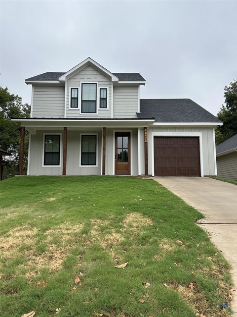 423 W Monterey Street - Photo 1
