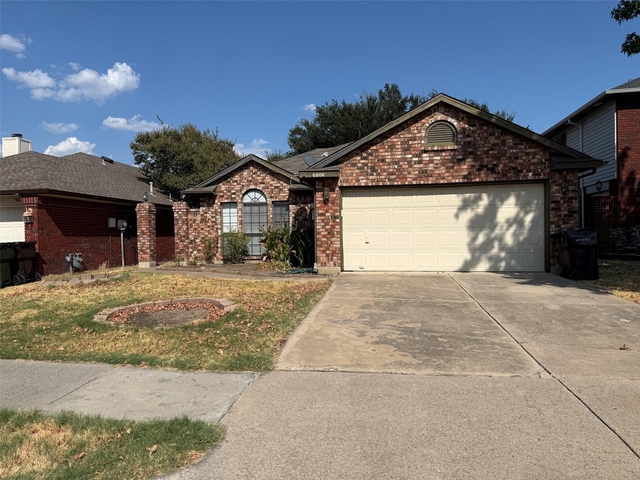 6804 Moccasin Drive - Photo 1