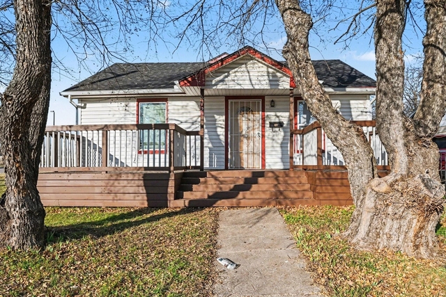 3720 Stanley Avenue - Photo 1