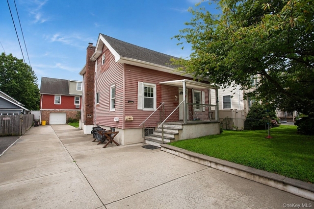 55 Centre Street - Photo 1