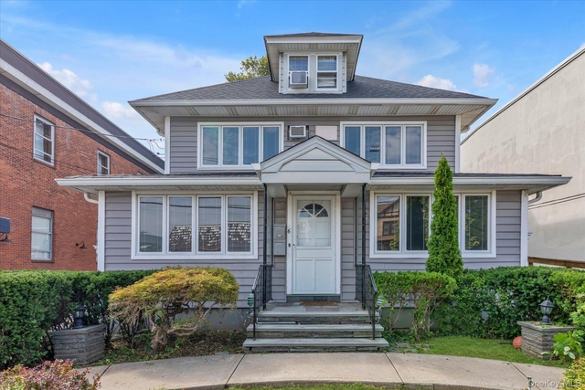 6 Franklin Avenue - Photo 1