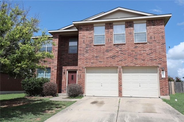 1004 W South St - Photo 1