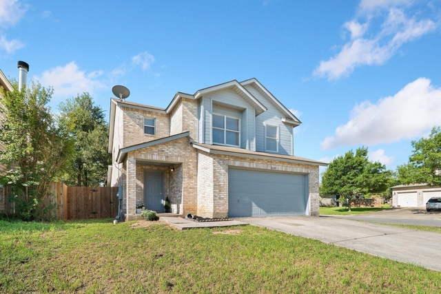 2600 Andres Way - Photo 1