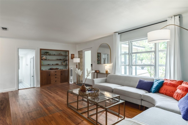 6004 Woodview Ave - Photo 1