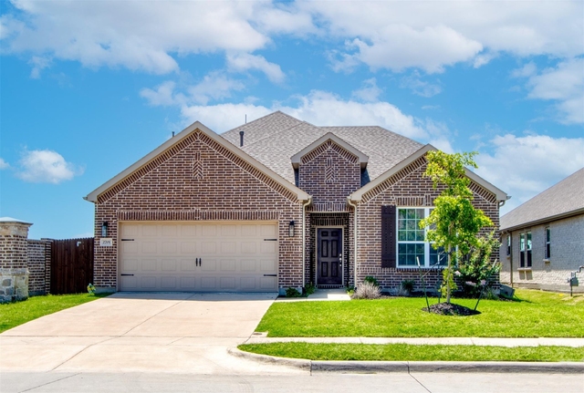 2701 Ash Avenue - Photo 1