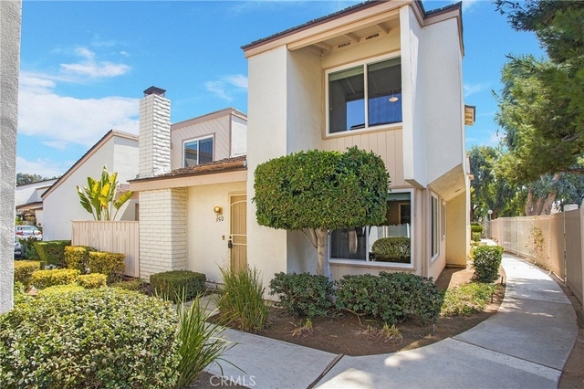 350 Mountain Court - Photo 1