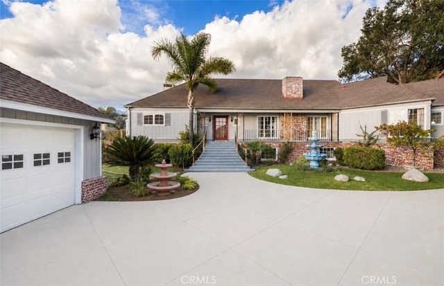 915 Edie Drive - Photo 1