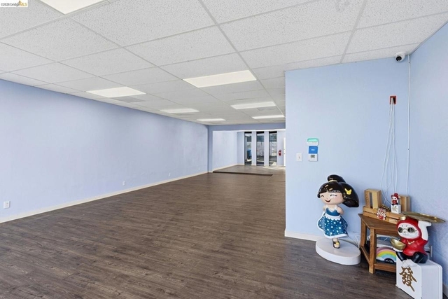 869 Woodside Way - Photo 1