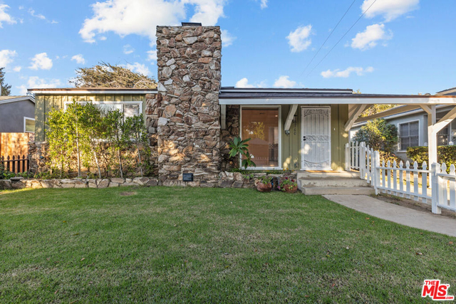 3760 Beethoven Street - Photo 1