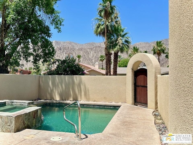 51220 Avenida Velasco - Photo 1