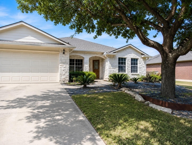 3844 Laurel Ridge Dr - Photo 1