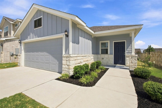 100 Bennington Dr - Photo 1