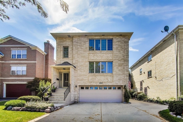 1209 E Davis Street E - Photo 1