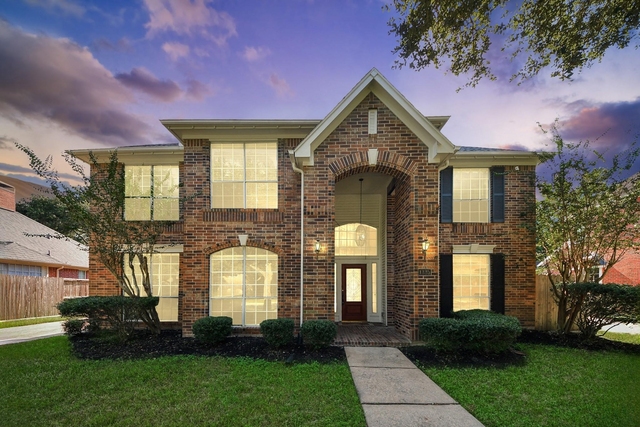 1335 Crescent Parkway Court - Photo 1