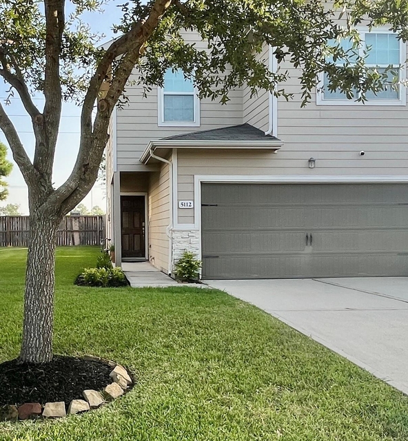 5112 Gable Lane - Photo 1