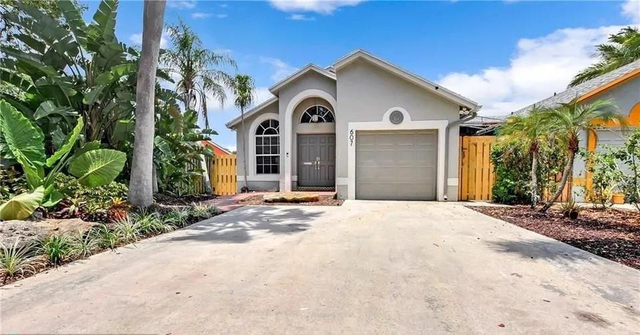607 Sw 15th Street - Photo 1