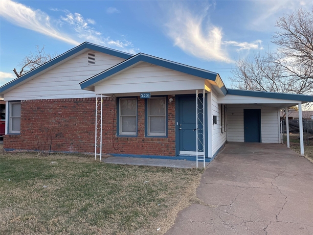 3231 Ivy Lane - Photo 1