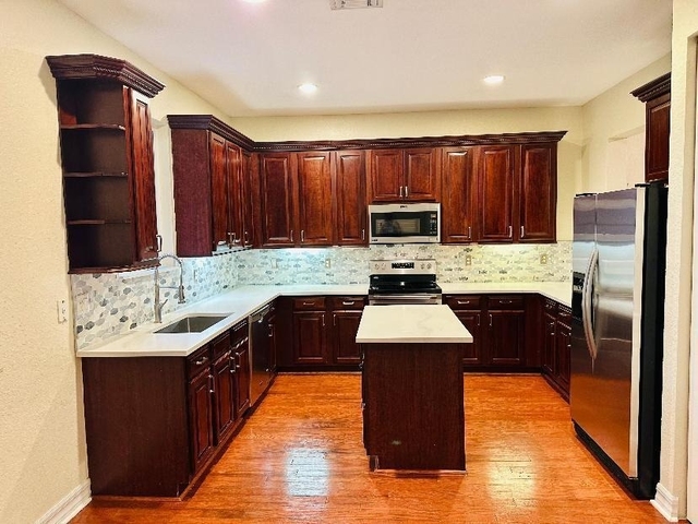 191 Mulligan Place - Photo 1