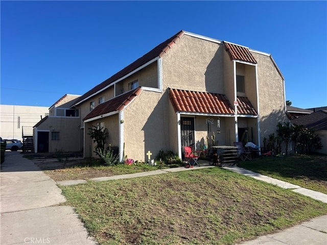 152 E Jackson Street - Photo 1