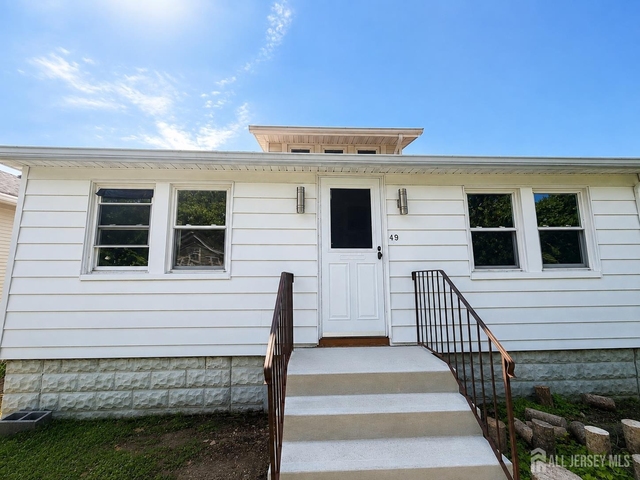 49 Lincoln Court - Photo 1