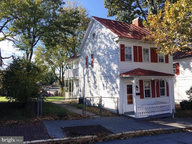 211 E Boscawen Street - Photo 1