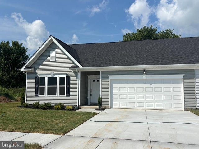 372 Baker Drive - Photo 1