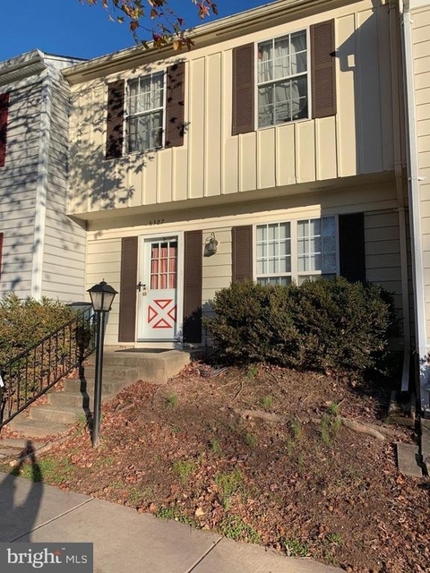 6327 Prince Way - Photo 1