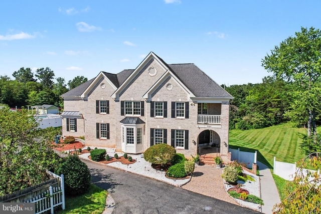 7020 Ordway Road - Photo 1