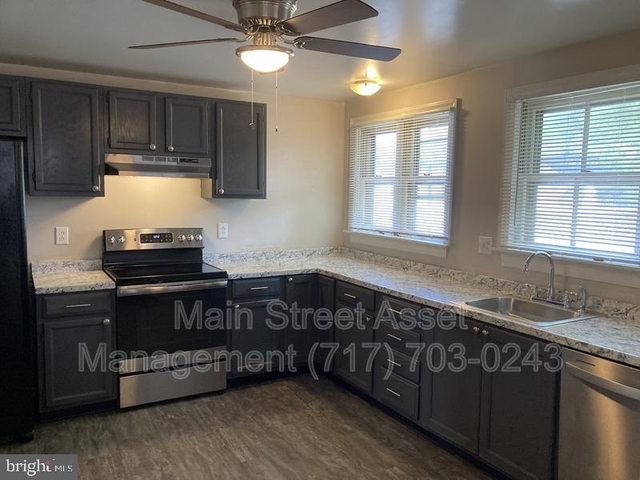 59 Walnut Street - Photo 1