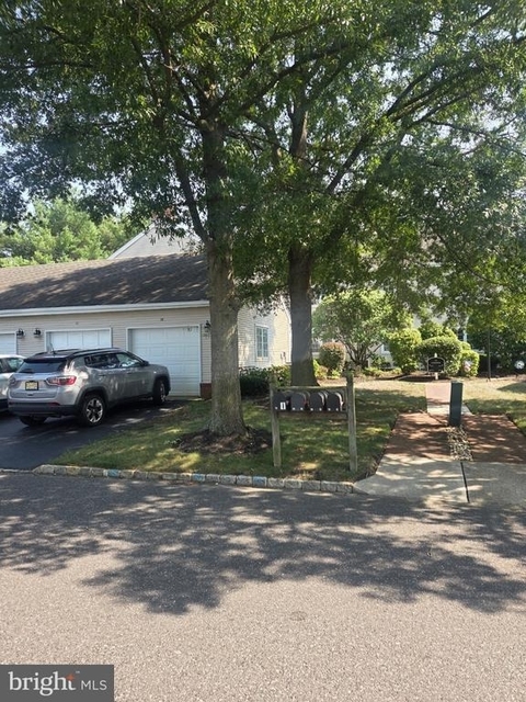 11c Chadwick Lane - Photo 1