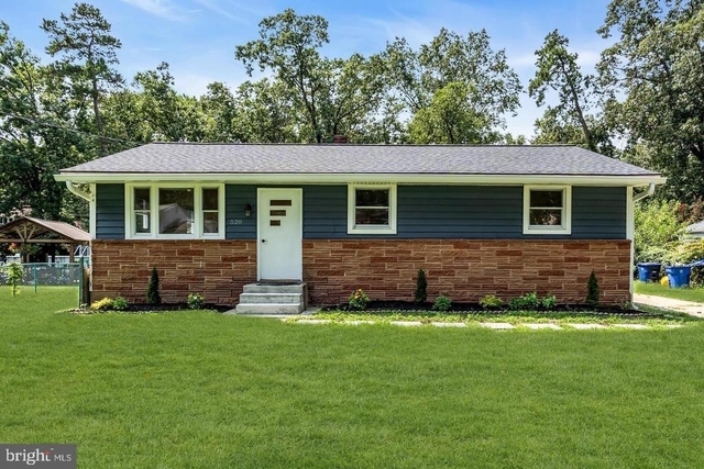 520 W Virginia Road - Photo 1