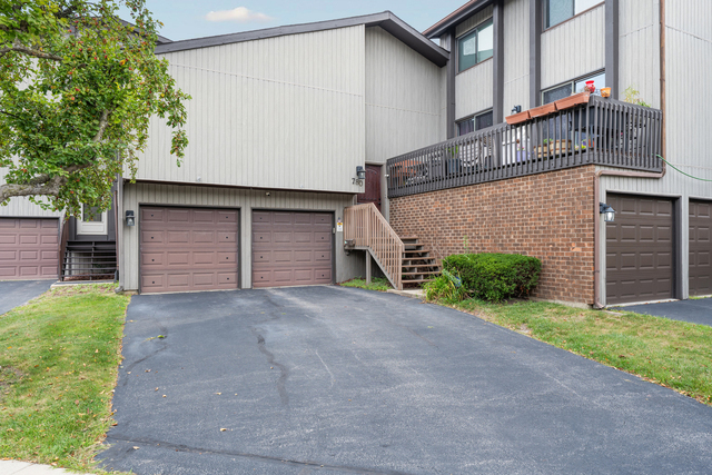 780 Golfview Drive - Photo 1