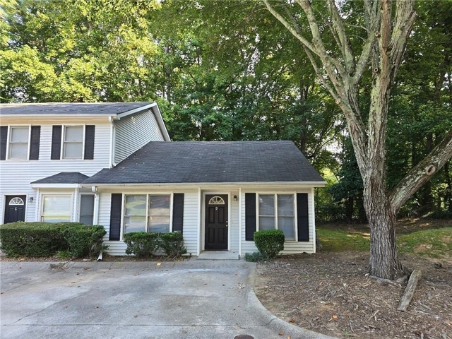 1225 Oakplace Drive Sw - Photo 1